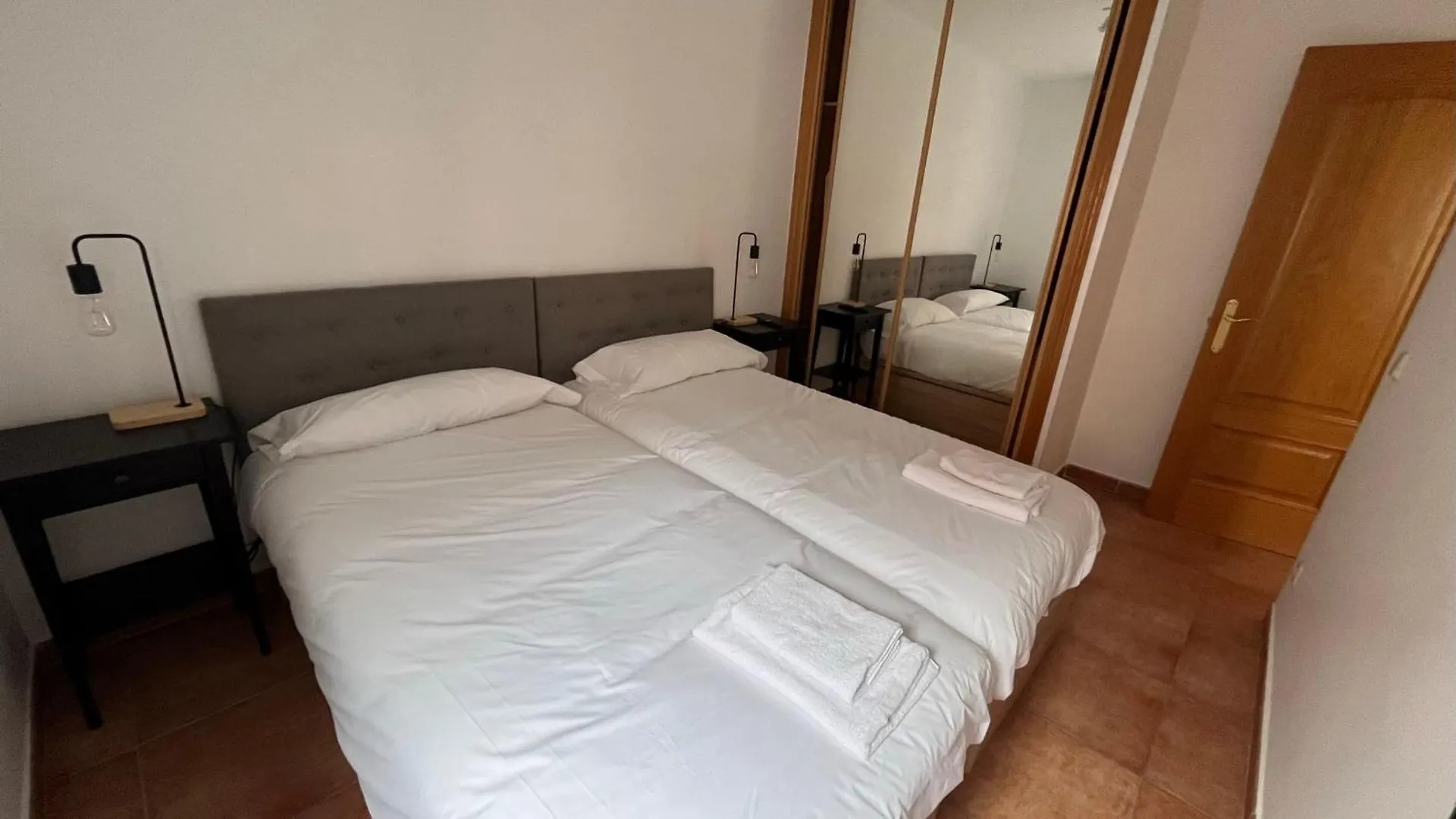 Apartment Luminoso Apartamento 6 Personas Madrid